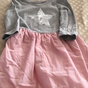 Little girl's dress